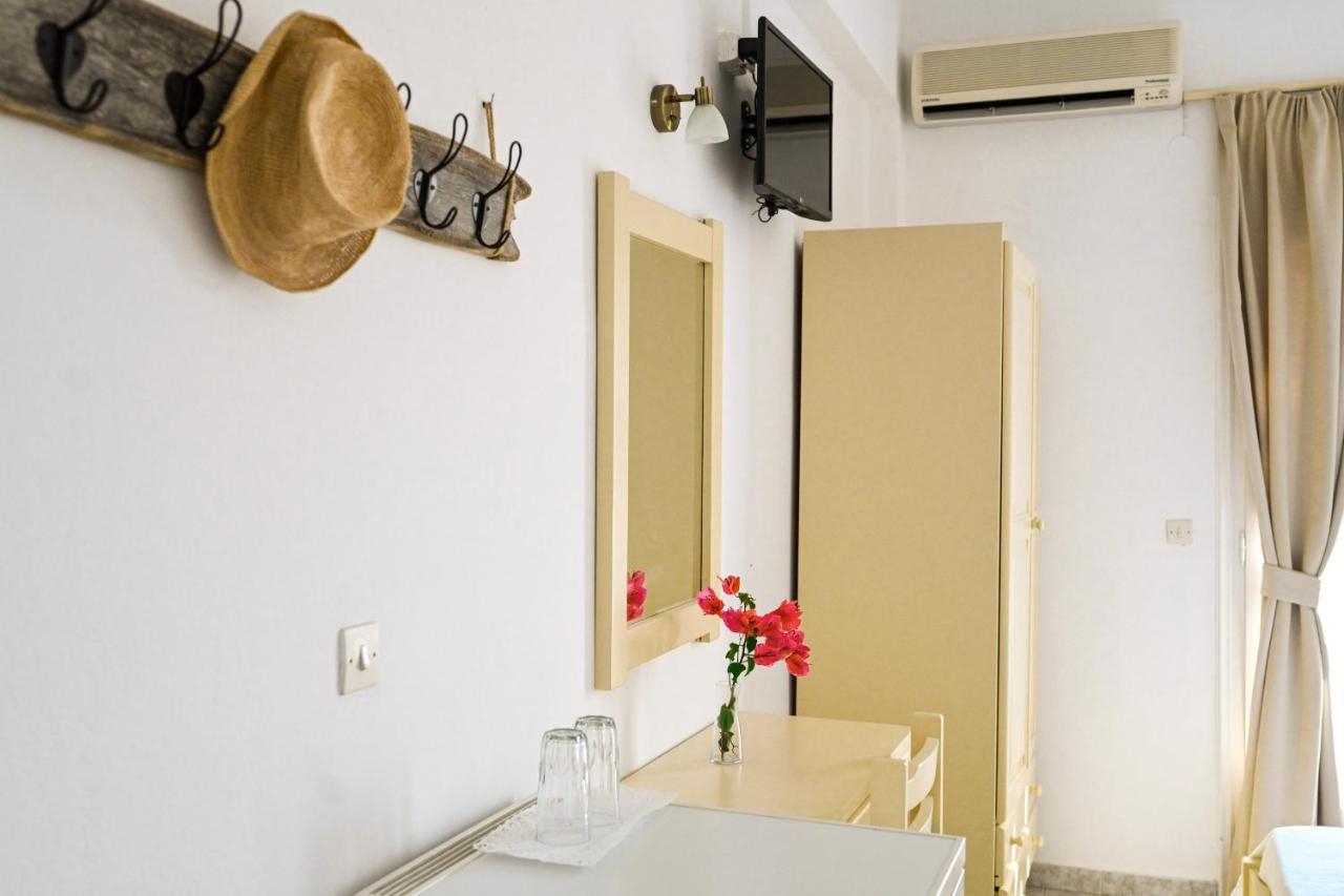 Beachfront Bocamviglies Rooms - Naoussa Bespoke View 外观 照片